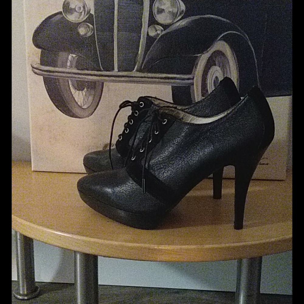 Micheal Kors Platform Heels